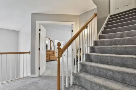 9 Copeland Drive Hudson NH 03051