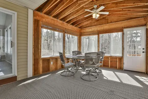 9 Copeland Drive Hudson NH 03051