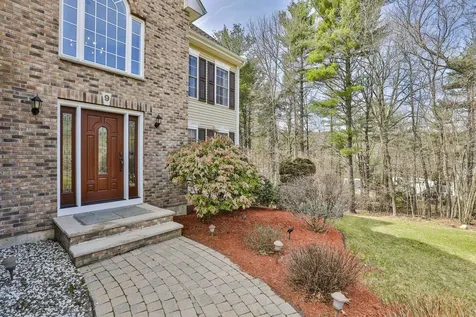 9 Copeland Drive Hudson NH 03051