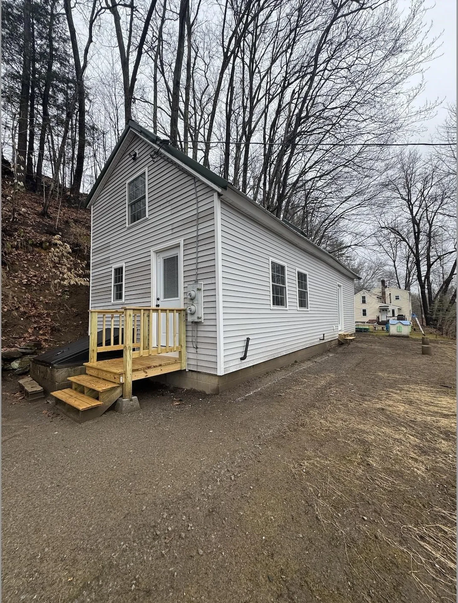 23 Thunder Road Franklin NH 03235
