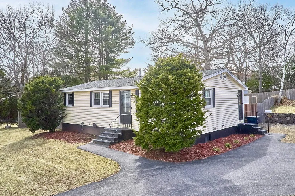 46 Northeastern Boulevard Nashua NH 03062