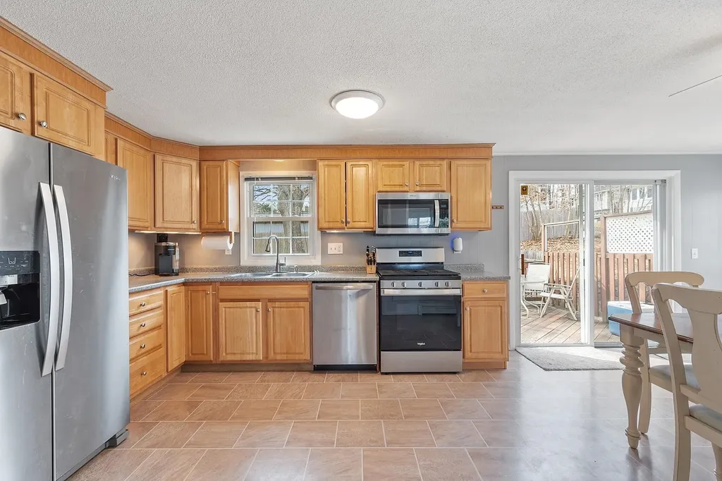 46 Northeastern Boulevard Nashua NH 03062