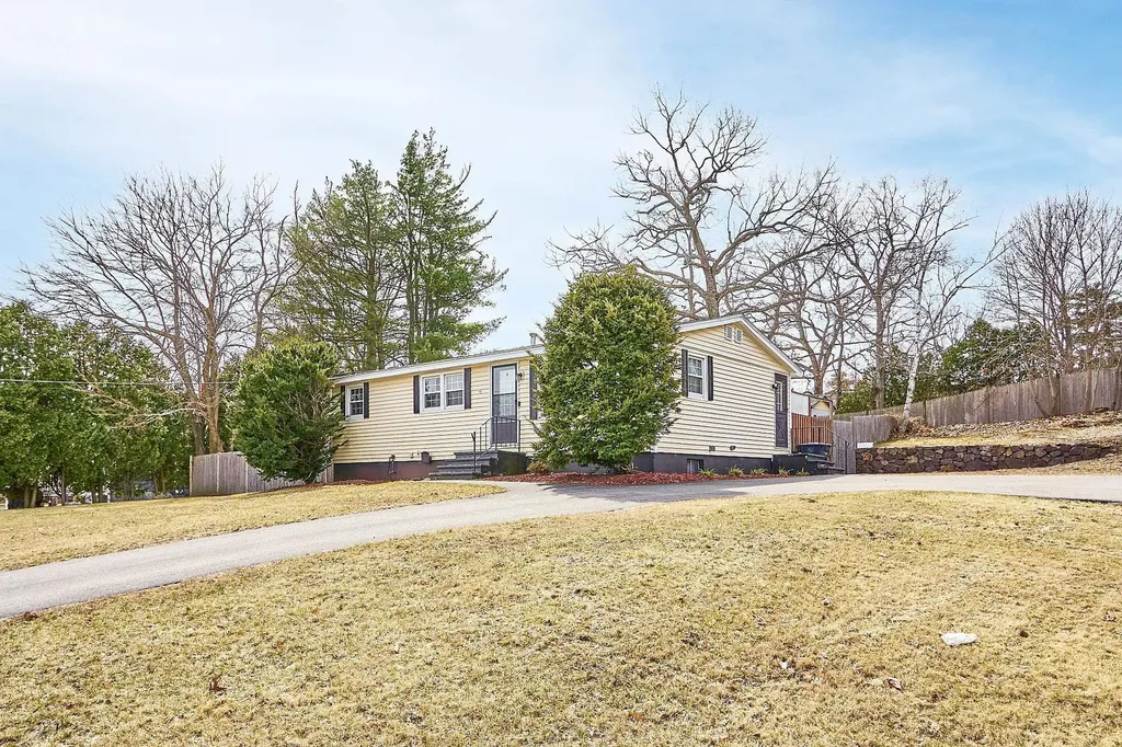 46 Northeastern Boulevard Nashua NH 03062