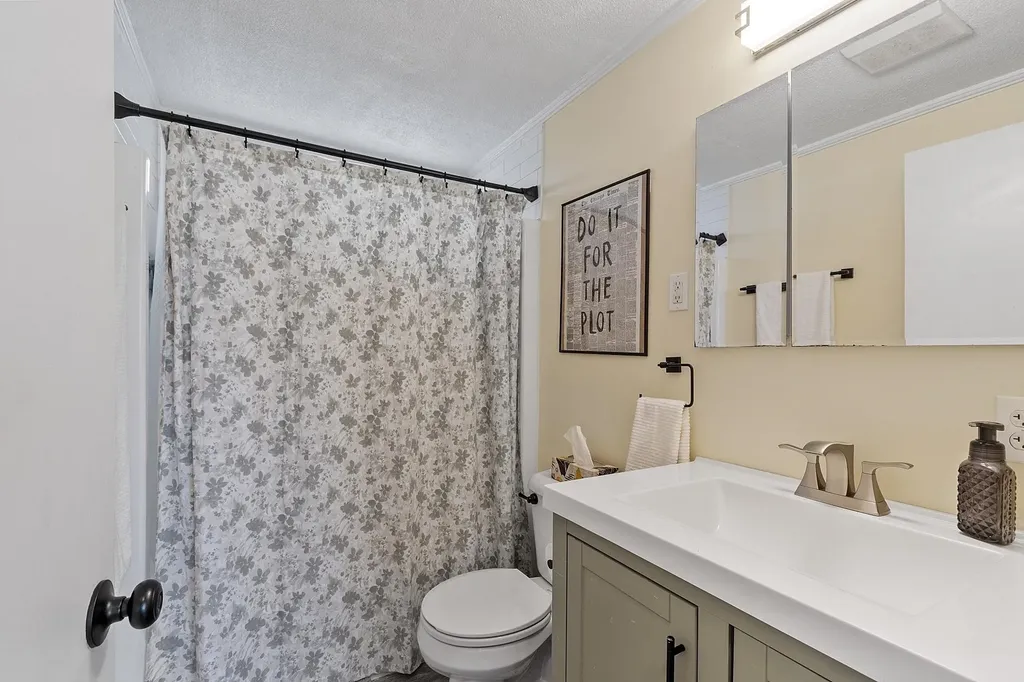46 Northeastern Boulevard Nashua NH 03062