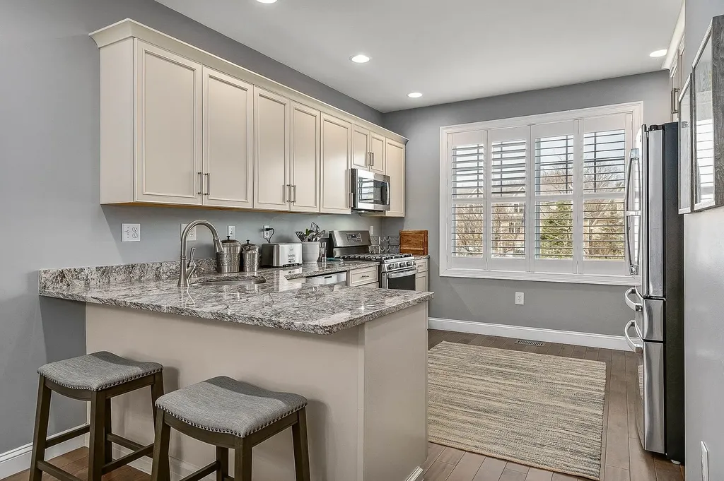 131 Court Street Exeter NH 03833