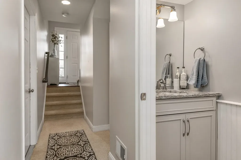 131 Court Street Exeter NH 03833