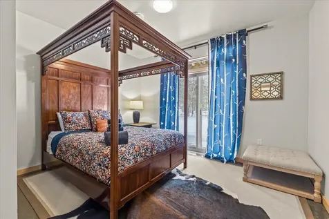 4527 Mountain Road Stowe VT 05672