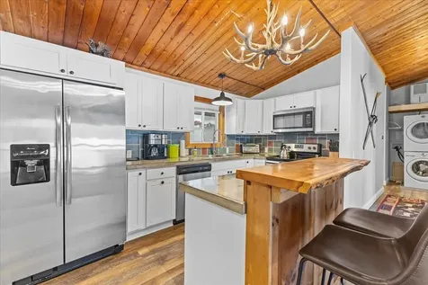 4527 Mountain Road Stowe VT 05672