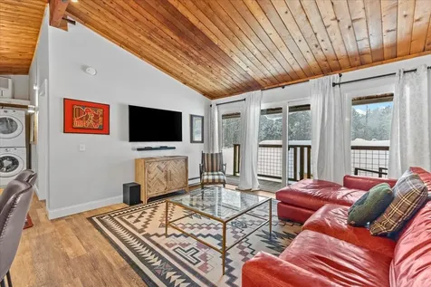 4527 Mountain Road Stowe VT 05672