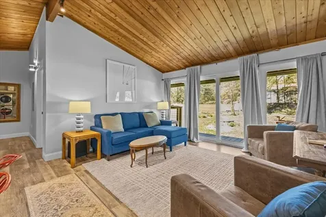 4527 Mountain Road Stowe VT 05672