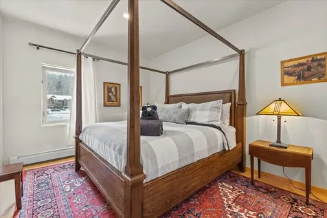4527 Mountain Road Stowe VT 05672