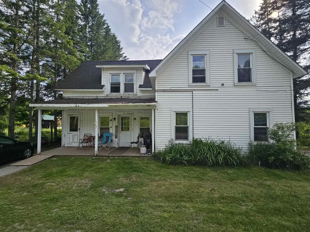 2 Cross, 24 Main, 109/113/123/389 Railroad Street Brighton VT 05846