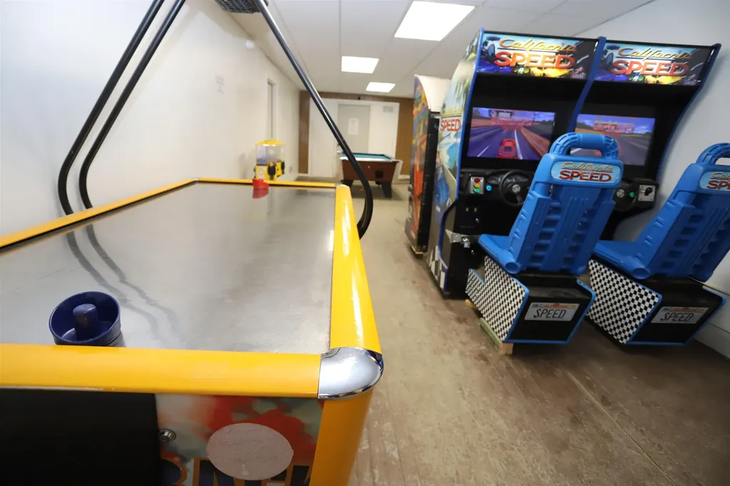 2 Cross, 24 Main, 109/113/123/389 Railroad Street Brighton VT 05846