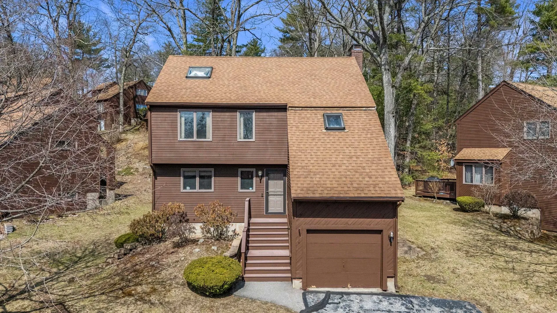 11 Gloucester Lane Nashua NH 03063