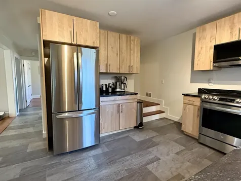 6 Demers Avenue Hartford VT 05001-1602