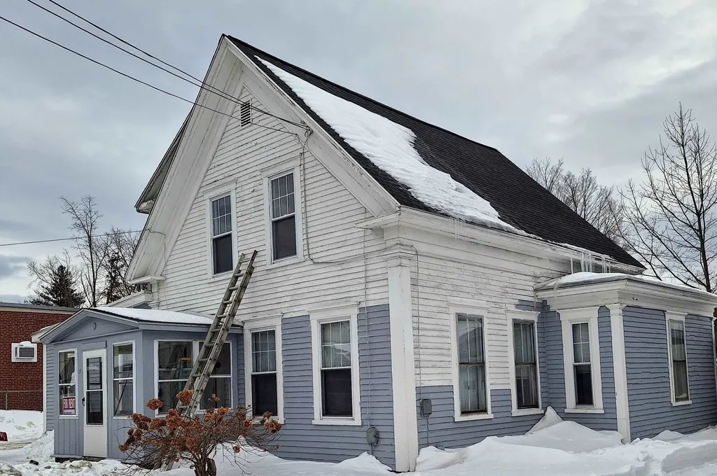 27 State Street Northumberland NH 03582