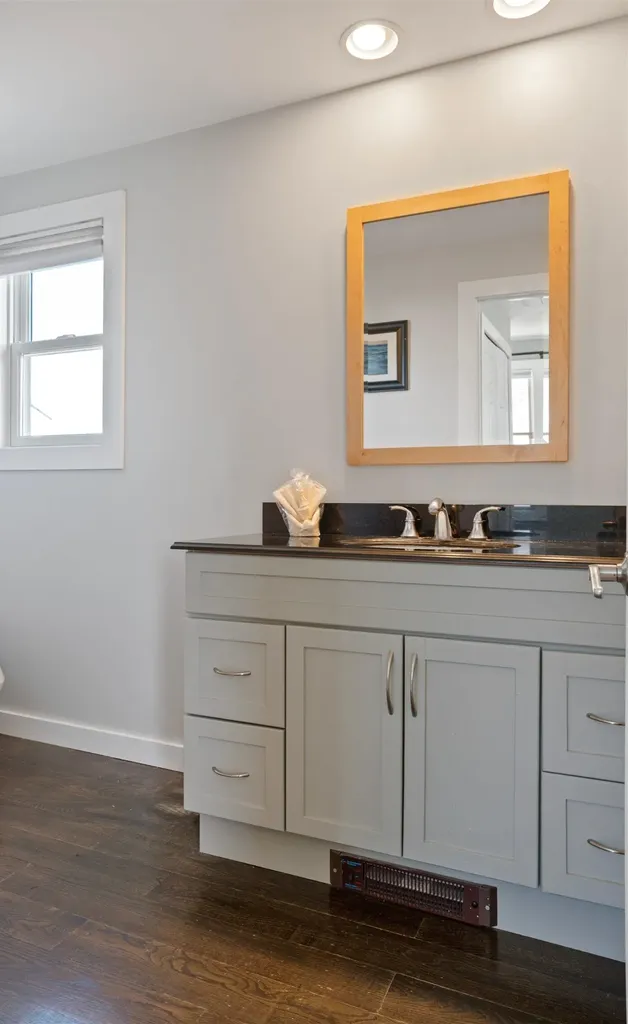 9 Tyngsboro Street Seabrook NH 03874