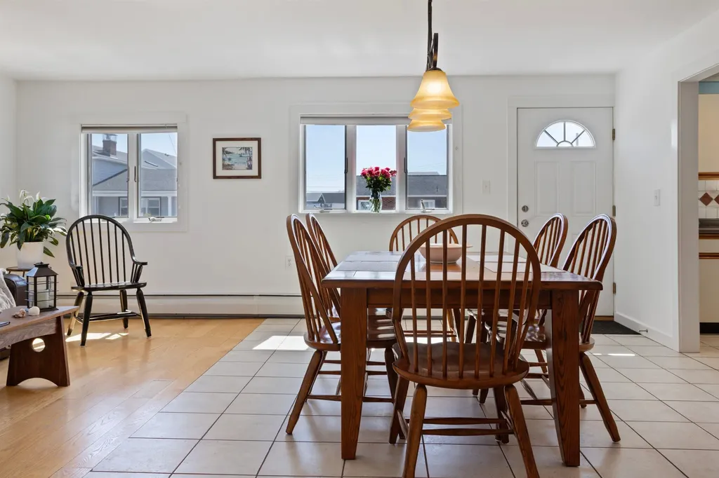 9 Tyngsboro Street Seabrook NH 03874