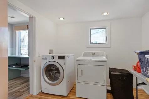 9 Tyngsboro Street Seabrook NH 03874