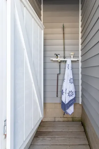 9 Tyngsboro Street Seabrook NH 03874