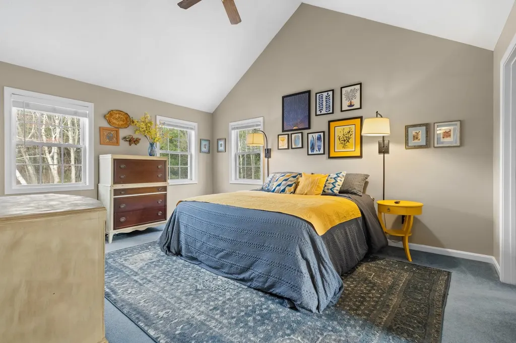 110 Sky View Drive Pelham NH 03076