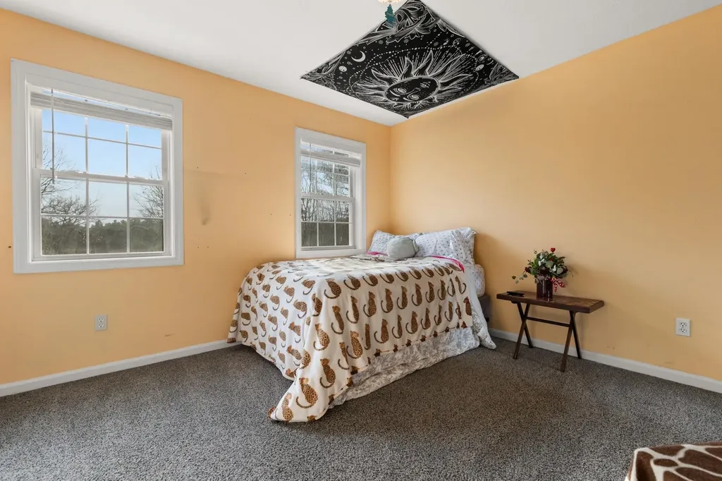 110 Sky View Drive Pelham NH 03076