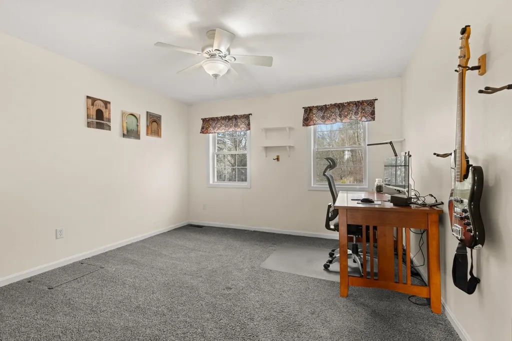 110 Sky View Drive Pelham NH 03076