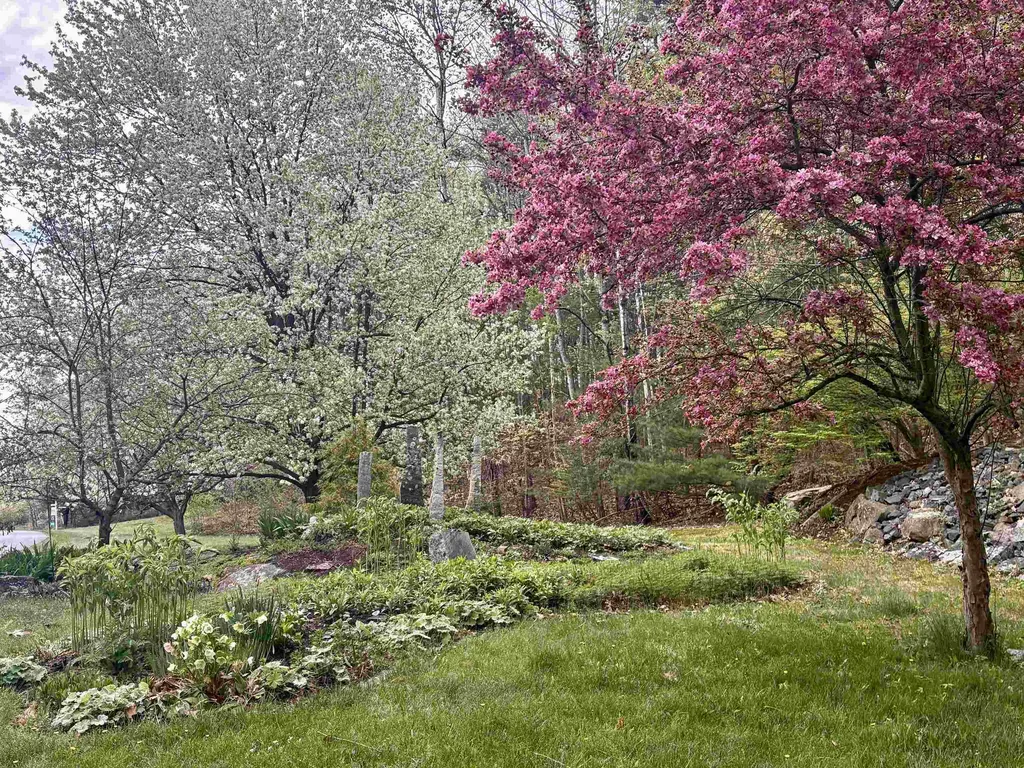 110 Sky View Drive Pelham NH 03076