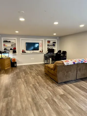 10 Ethan Allen Highway Georgia VT 05468