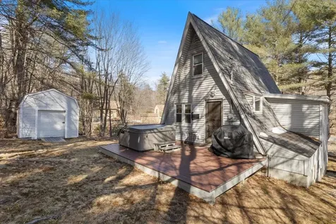4 Rustic Shores Road Alton NH 03809
