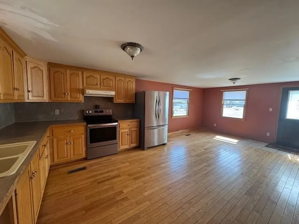 76 Woodbury Lane Lyndon VT 05851