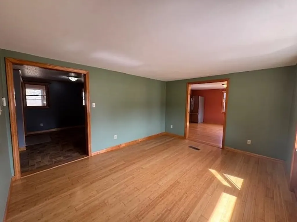 76 Woodbury Lane Lyndon VT 05851