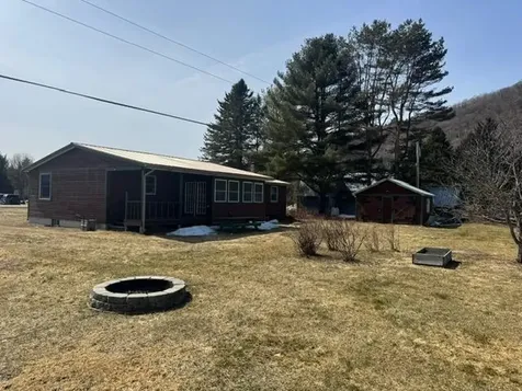 76 Woodbury Lane Lyndon VT 05851