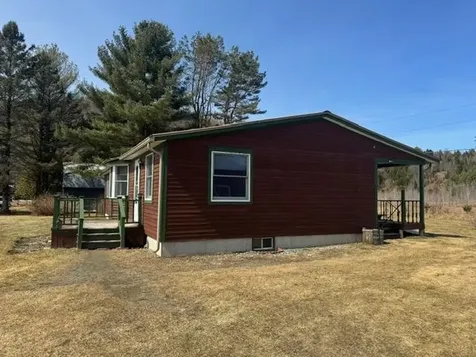 76 Woodbury Lane Lyndon VT 05851