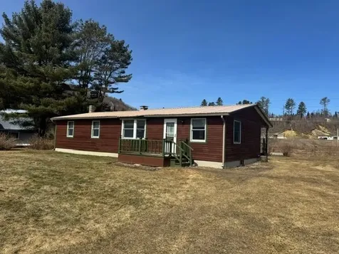 76 Woodbury Lane Lyndon VT 05851