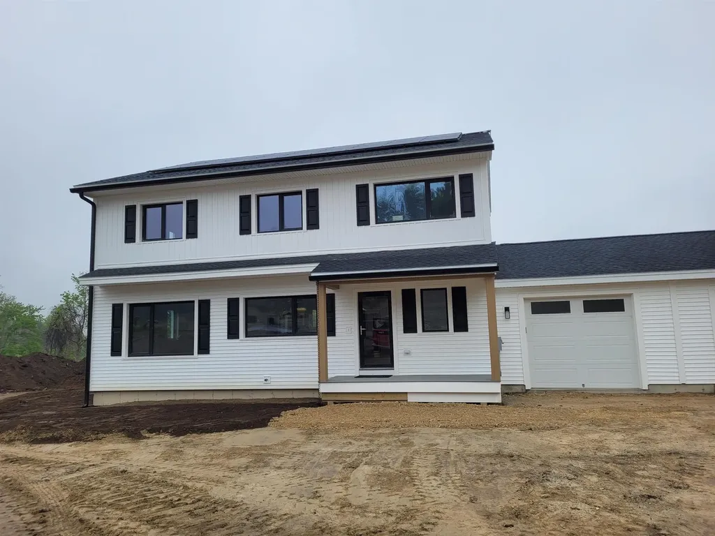11a Windsor Lane Hudson NH 03051