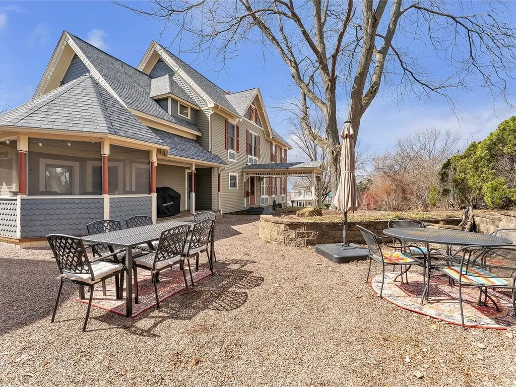 105 High Street St. Albans City VT 05478