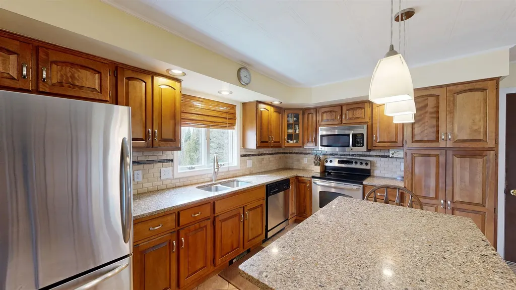 590 Dorset Street Charlotte VT 05445