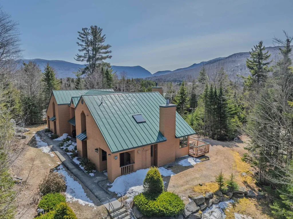 116 Hannah Loop Carroll NH 03575