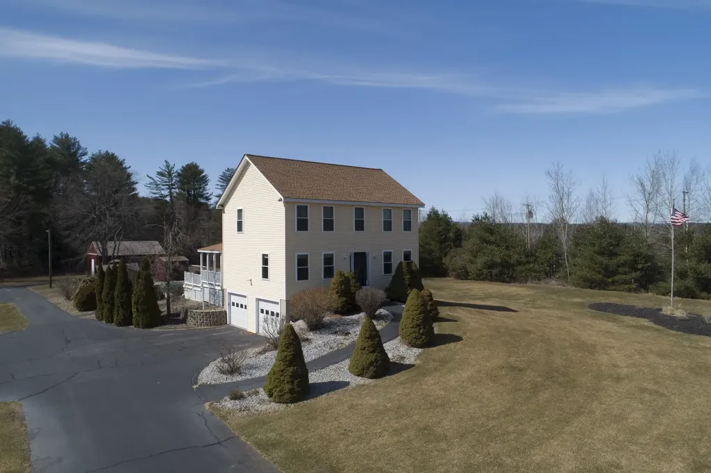 3 Homestead Road Deerfield NH 03037