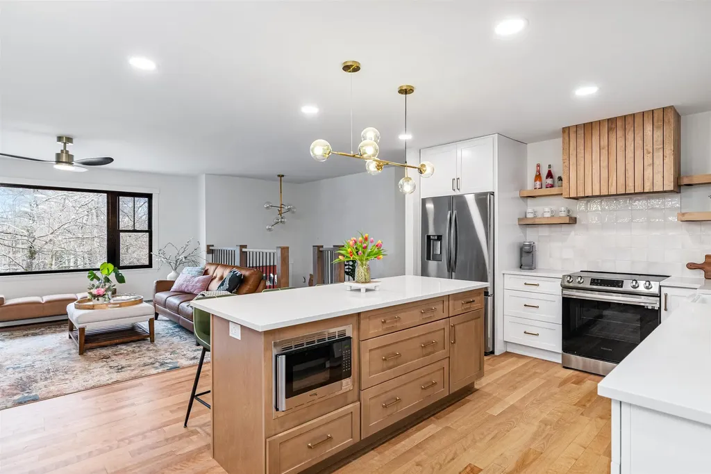 22 Greenbriar Drive Essex VT 05452