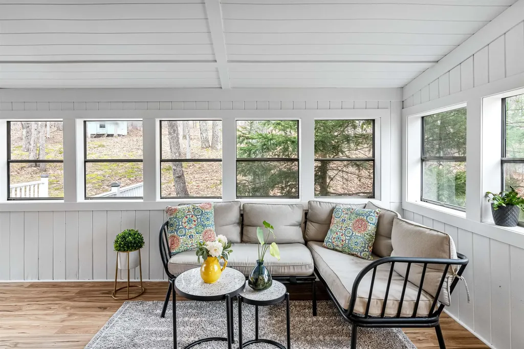 22 Greenbriar Drive Essex VT 05452