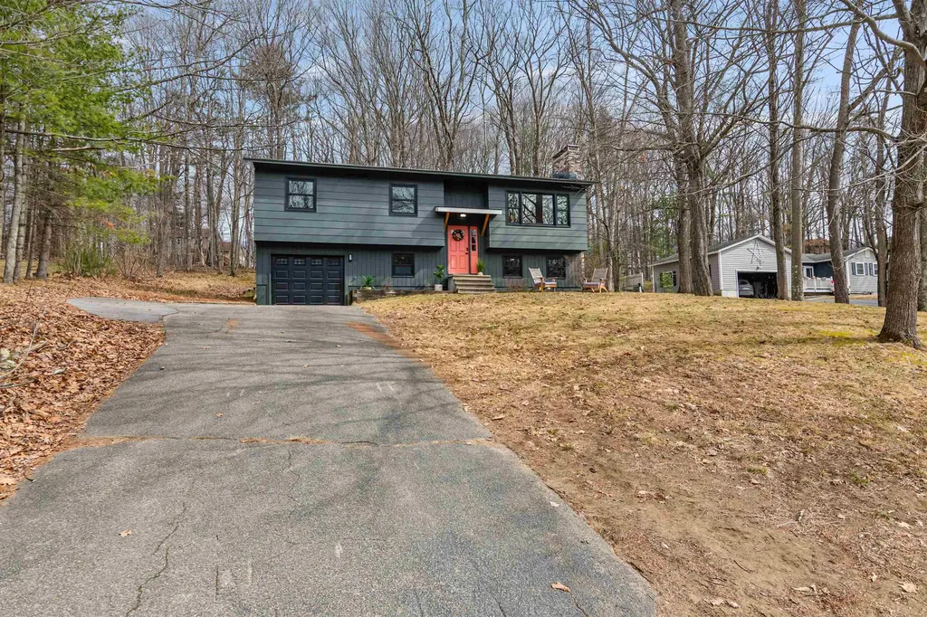 22 Greenbriar Drive Essex VT 05452