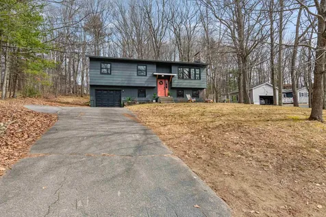 22 Greenbriar Drive Essex VT 05452