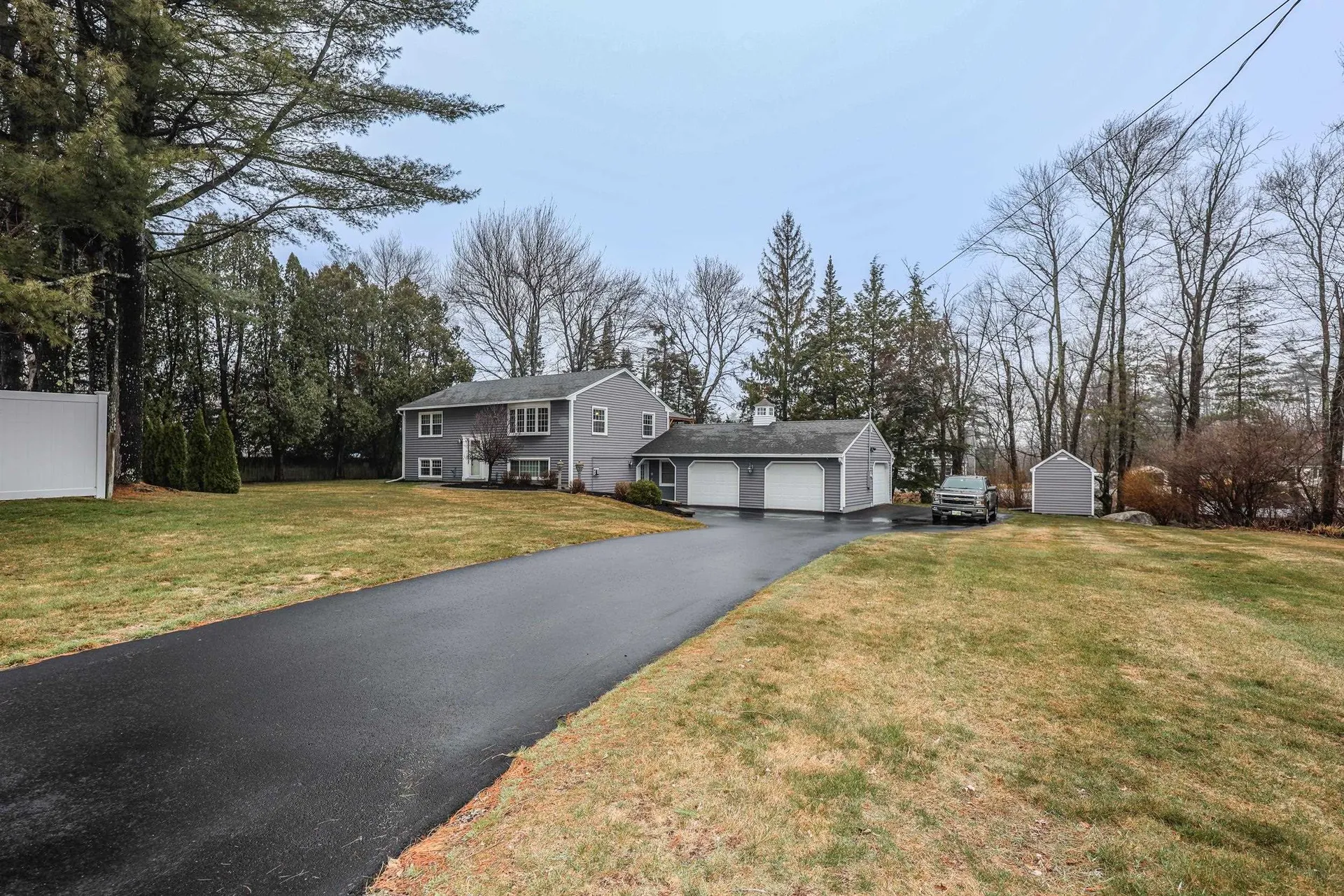 6 Castle Drive Hooksett NH 03106