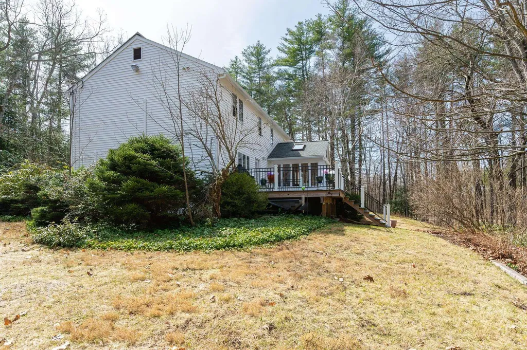 154 Witches Spring Road Hollis NH 03049