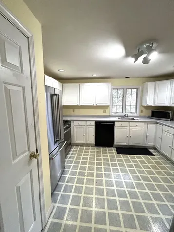 33 Meetinghouse Road Keene NH 03431