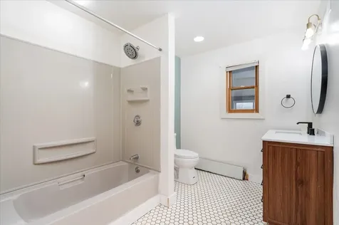 66 Coakley Road Portsmouth NH 03801