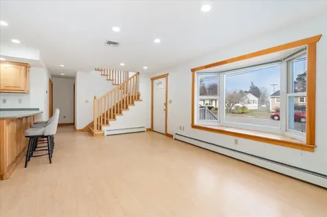 66 Coakley Road Portsmouth NH 03801