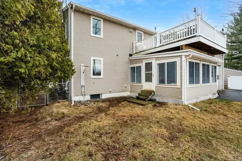 66 Coakley Road Portsmouth NH 03801